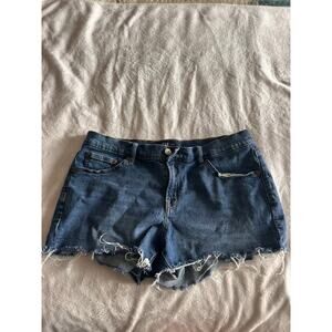 Gap Denim 3" Mid-Rise Cut-Off Shorts Size 12/31 Raw Hem Medium Wash
